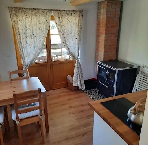 Zielony Domek בית נופש *